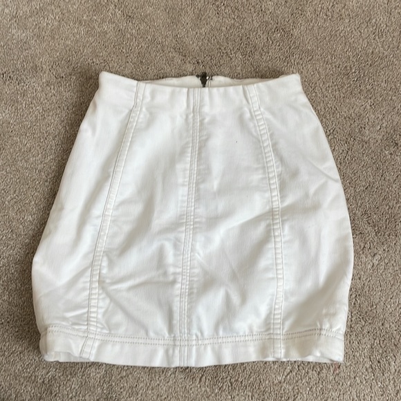 ACCEPTING OFFERS Free People Modern Femme Denim - Picture 4 of 5